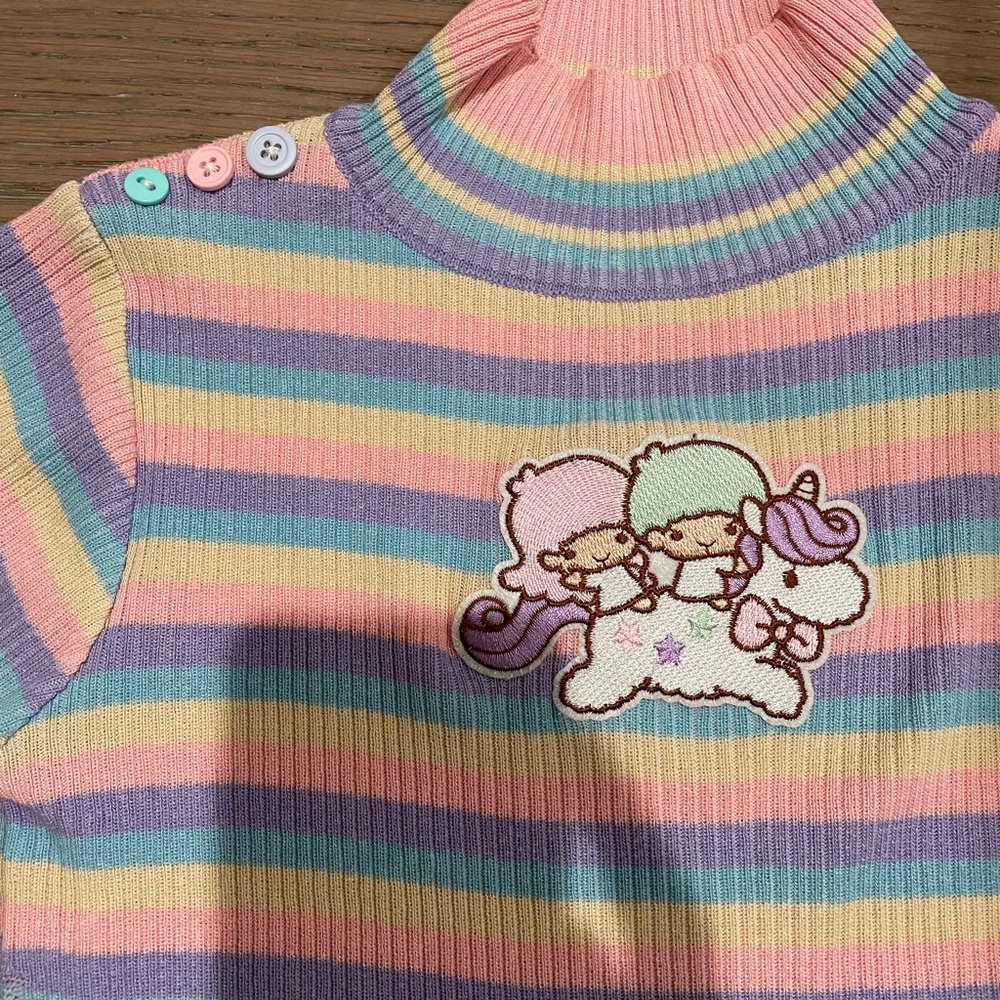 Custom LITTLE TWIN STARS rainbow pastel knit top - Picture 4 of 8